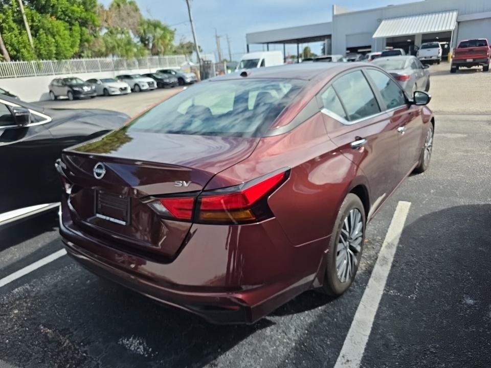Used 2024 Nissan Altima 2.5 SV Sedan