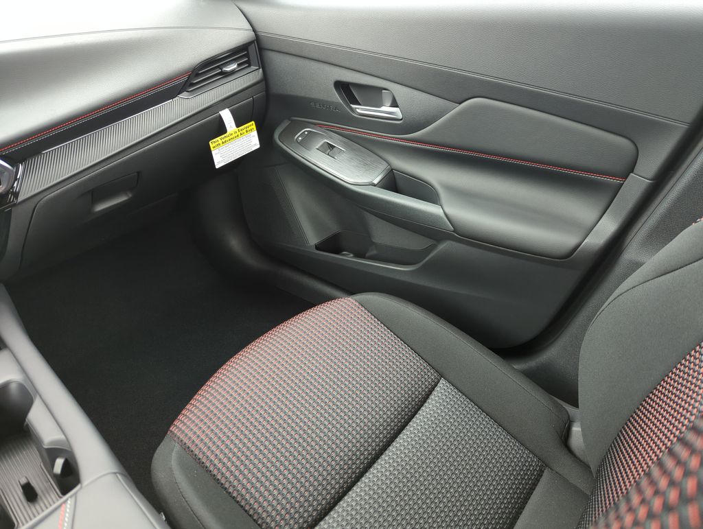 2026 Nissan Sentra SR - Photo 21