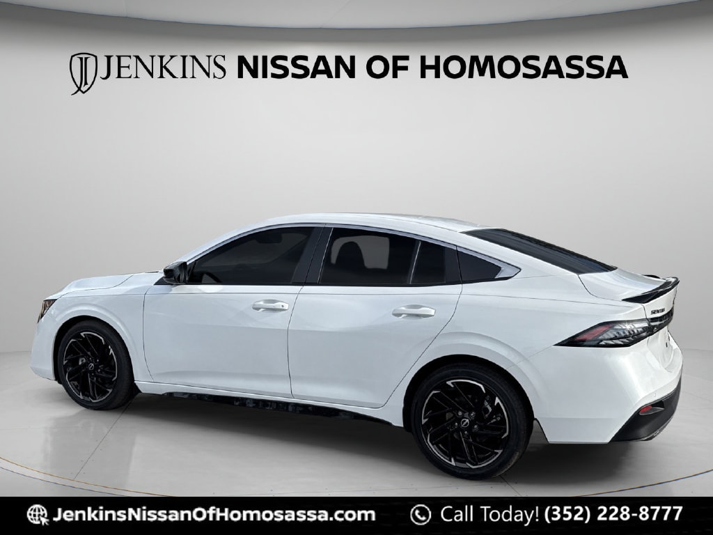 2026 Nissan Sentra SR - Photo 7