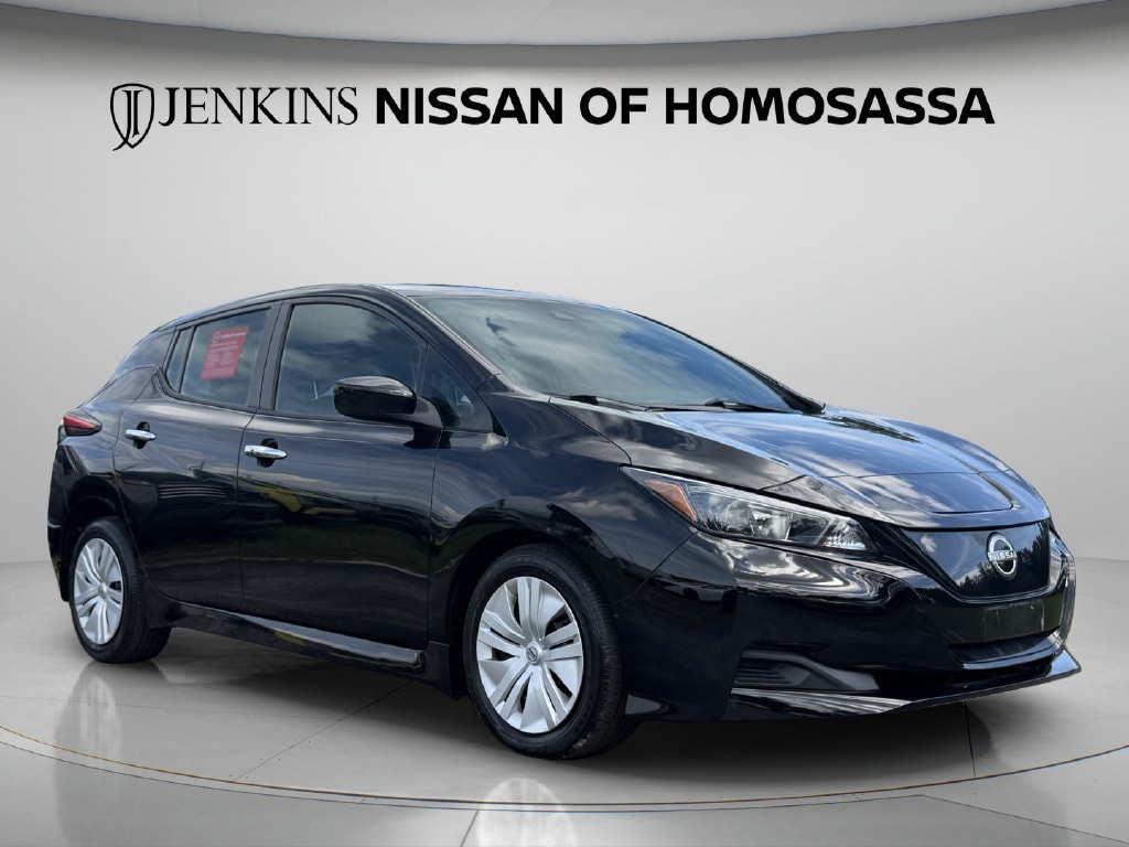 2025 Nissan LEAF