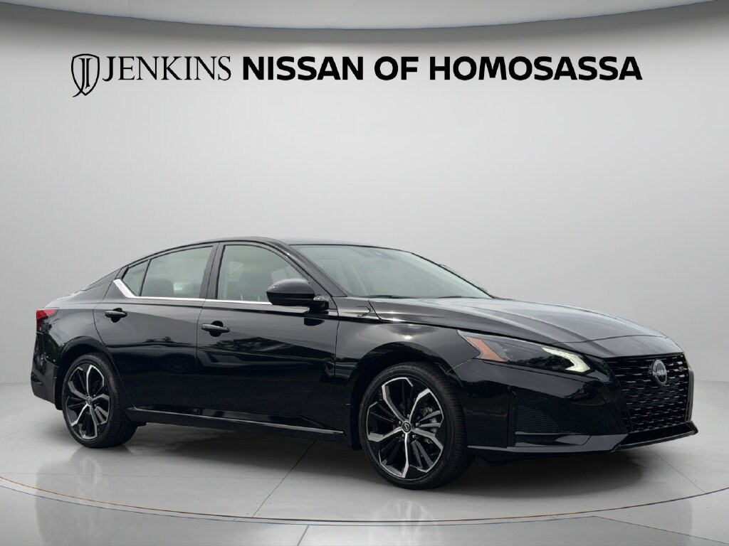 New 2026 Nissan Altima SR Sedan