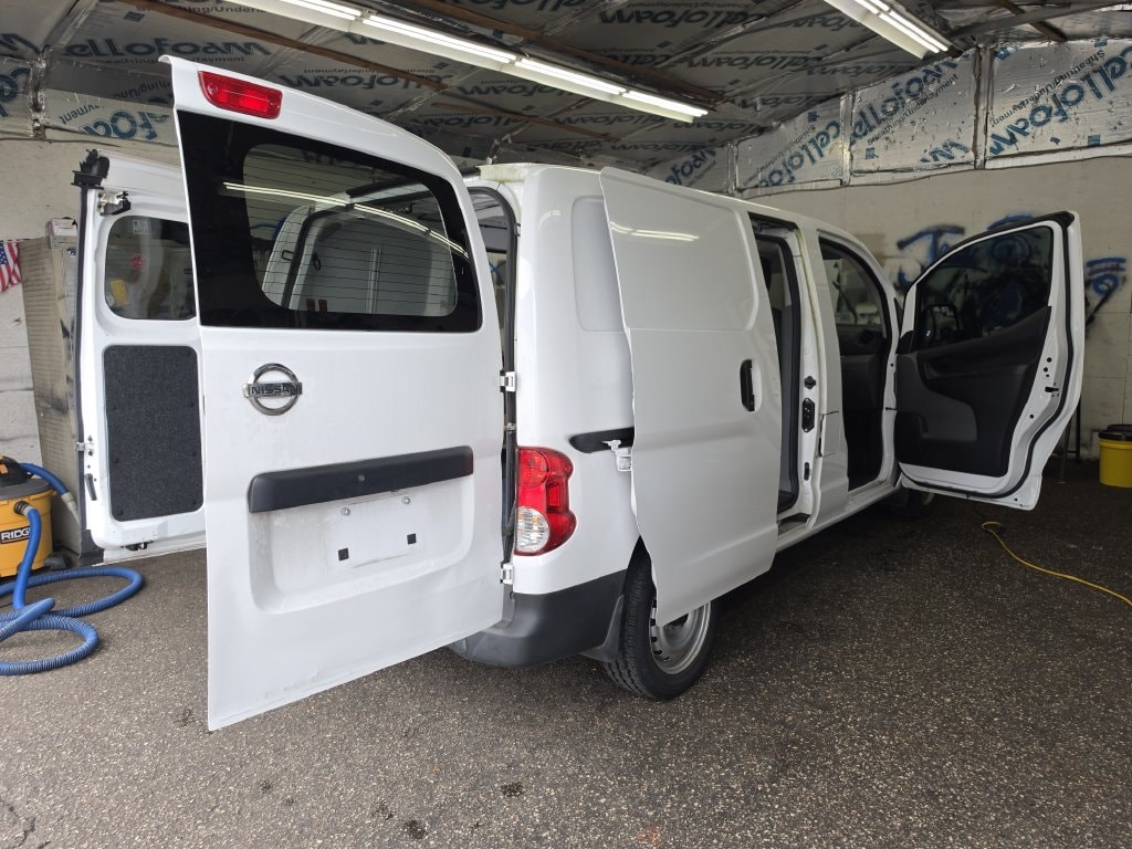3N6CM0KN2MK690596