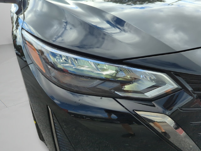 2025 Nissan Sentra SR - Photo 11