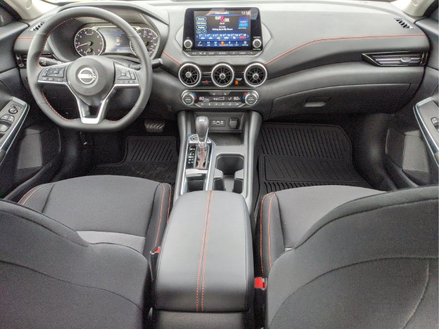 2025 Nissan Sentra SR - Photo 14