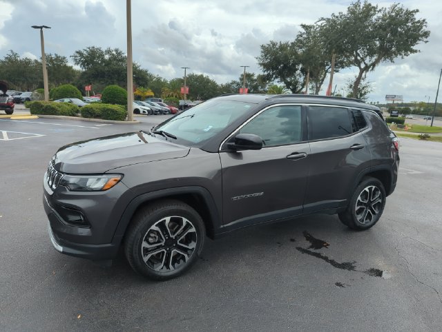 2024 Jeep Compass Limited - Photo 13