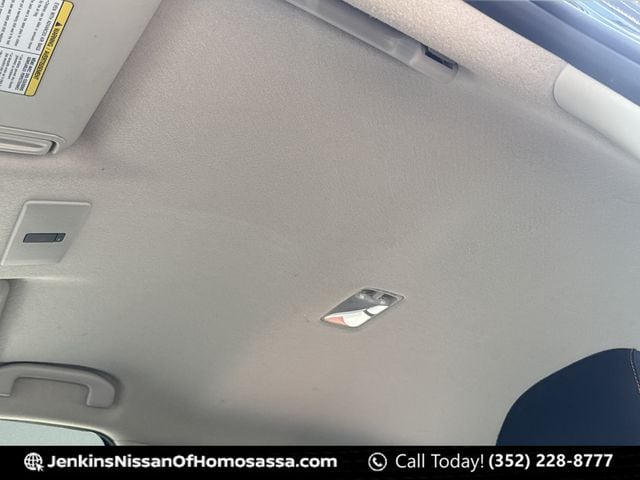 2024 Nissan Versa Sedan SR - Photo 33