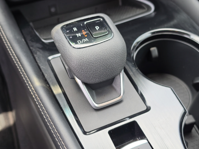 2025 Nissan Rogue Platinum - Photo 42