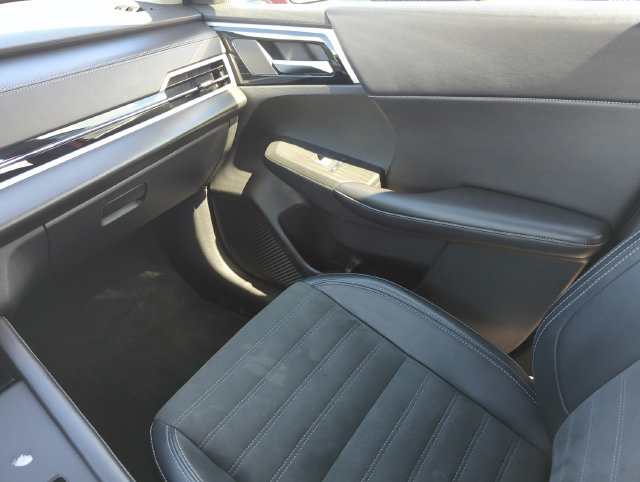 2024 Mitsubishi Outlander SE - Photo 29
