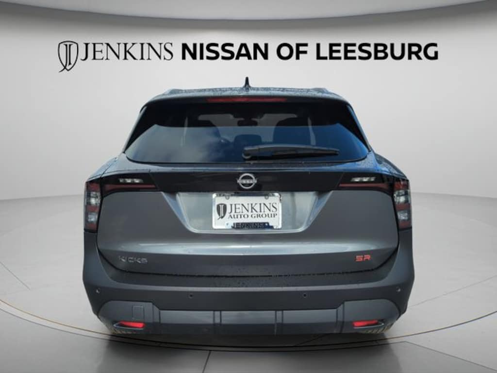 Used 2026 Nissan Kicks SR SUV