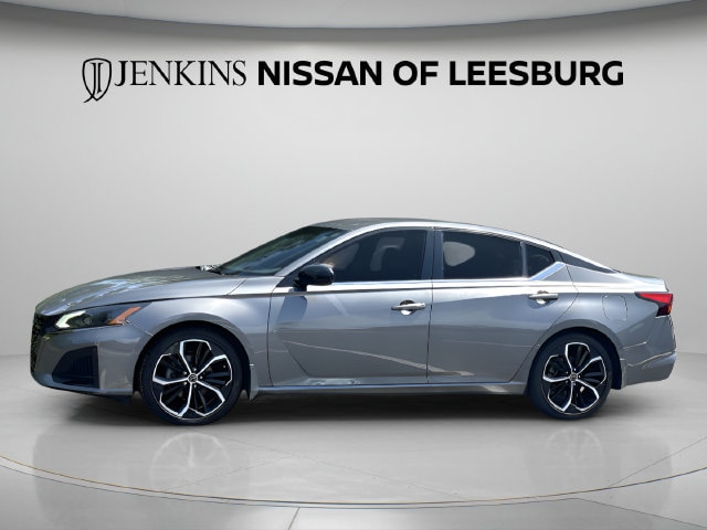 2024 Nissan Altima SR - Photo 13