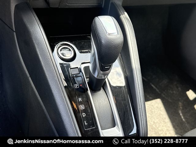 2024 Nissan Versa Sedan SR - Photo 40