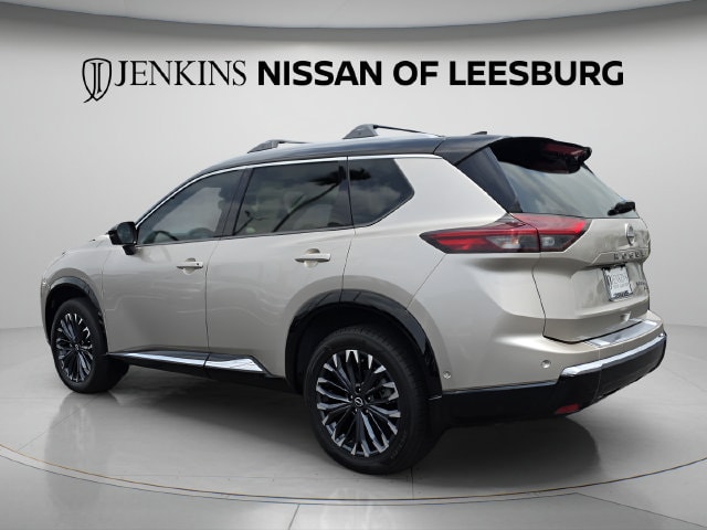 2025 Nissan Rogue Platinum - Photo 10