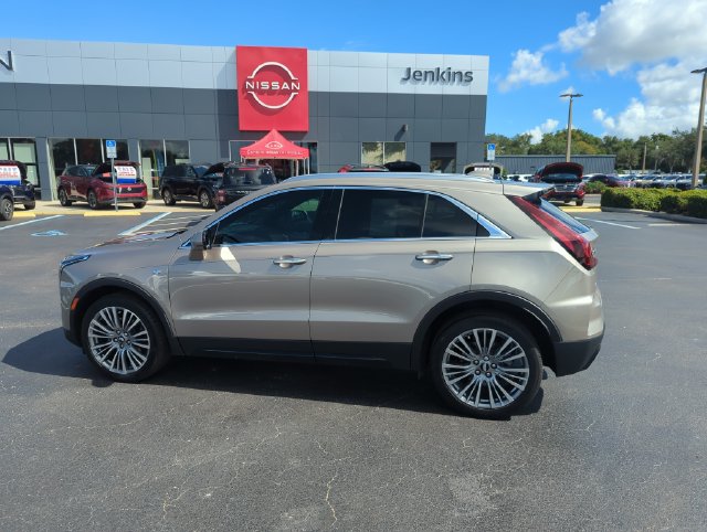 2025 Cadillac XT4 Premium Luxury - Photo 10