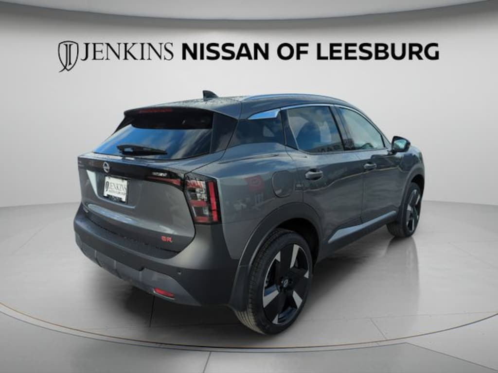Used 2026 Nissan Kicks SR SUV