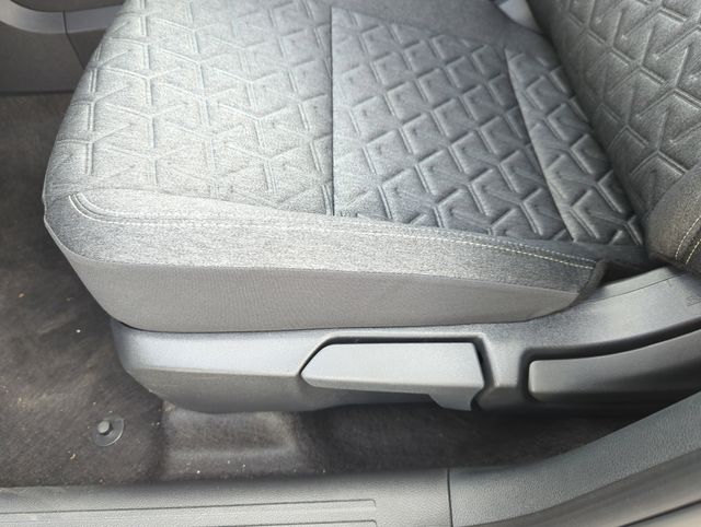2026 Nissan KICKS SV - Photo 28
