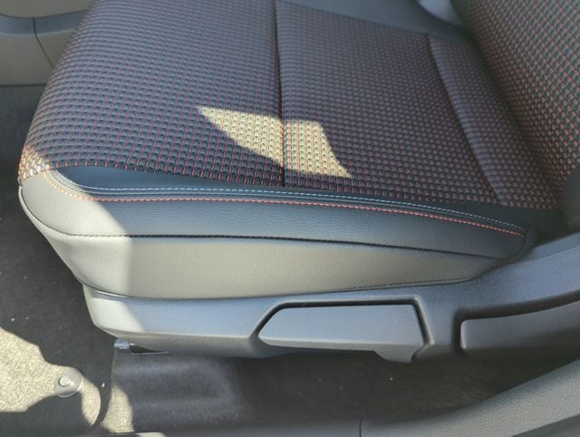2026 Nissan KICKS SR - Photo 26