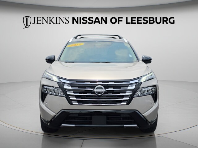 2025 Nissan Rogue Platinum - Photo 15