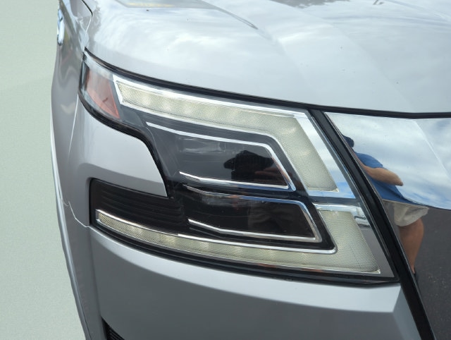 2022 Nissan Armada SV - Photo 17