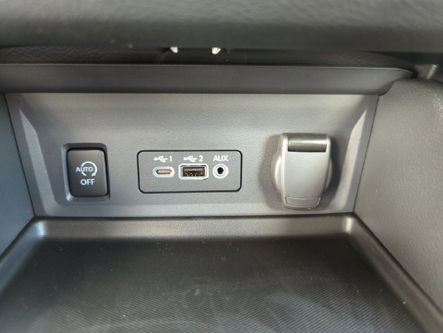 2025 Nissan Sentra SR - Photo 31