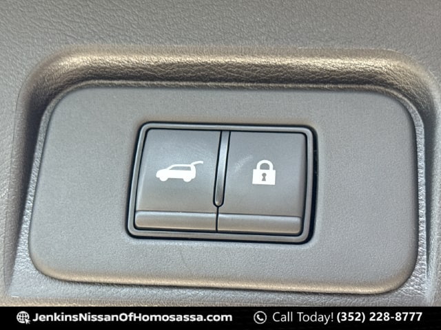 2025 Nissan Rogue SL - Photo 22
