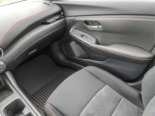 2025 Nissan Sentra SR - Photo 31