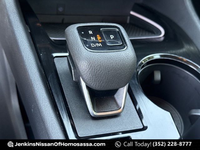 2025 Nissan Rogue SL - Photo 44