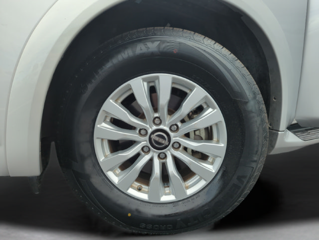 2022 Nissan Armada SV - Photo 46