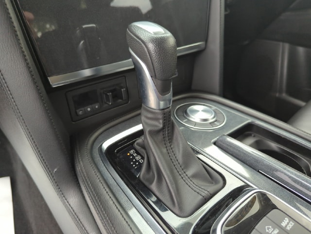 2022 Nissan Armada SV - Photo 38