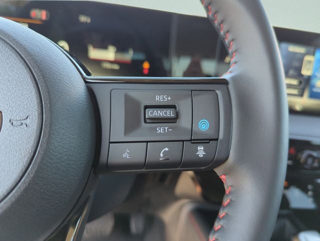 2026 Nissan KICKS SR - Photo 35