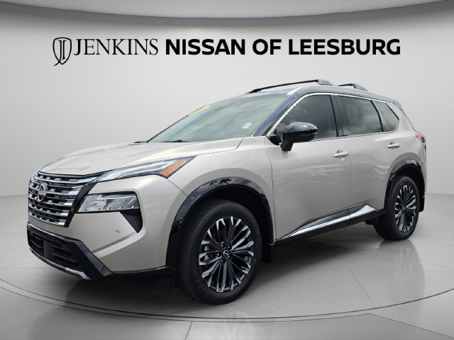 2025 Nissan Rogue Platinum - Photo 13