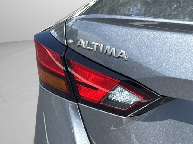 2024 Nissan Altima SR - Photo 18