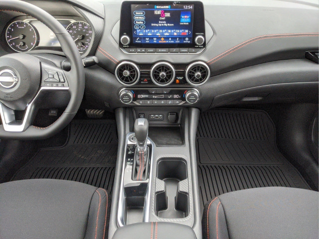 2025 Nissan Sentra SR - Photo 17