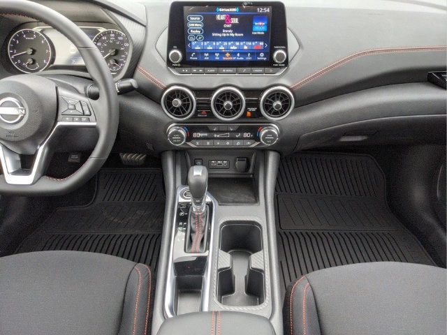 2025 Nissan Sentra SR - Photo 30