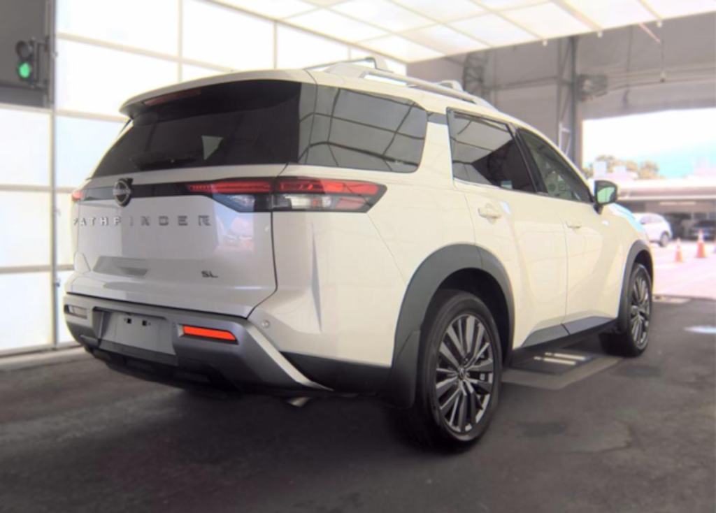 Certified 2024 Nissan Pathfinder SL SUV