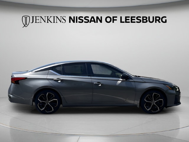 2024 Nissan Altima SR - Photo 6