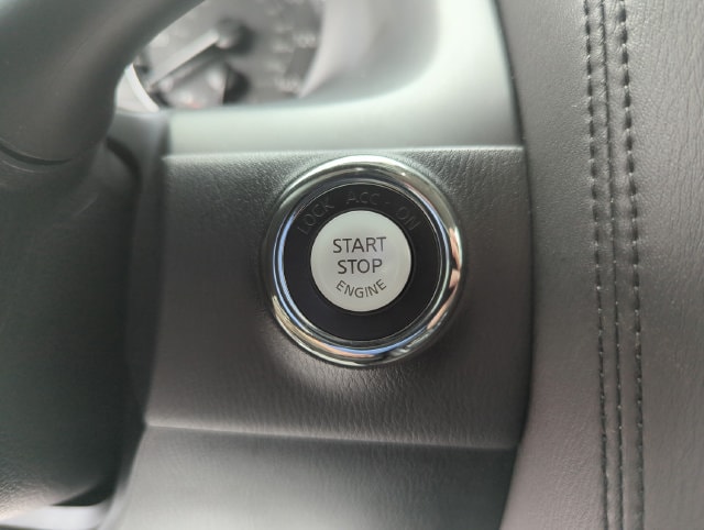 2022 Nissan Armada SV - Photo 43