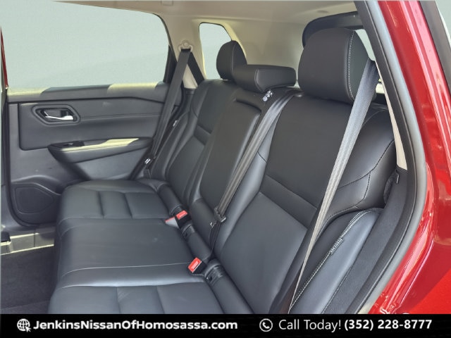 2025 Nissan Rogue SL - Photo 30