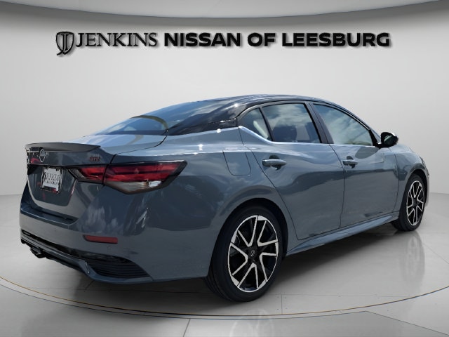 2025 Nissan Sentra SR - Photo 13