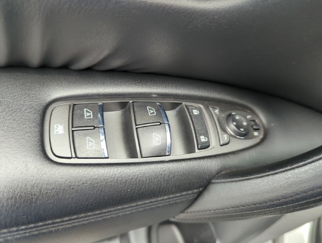 2022 Nissan Armada SV - Photo 30