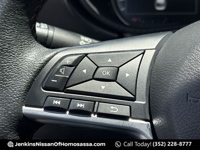 2024 Nissan Versa Sedan SR - Photo 42