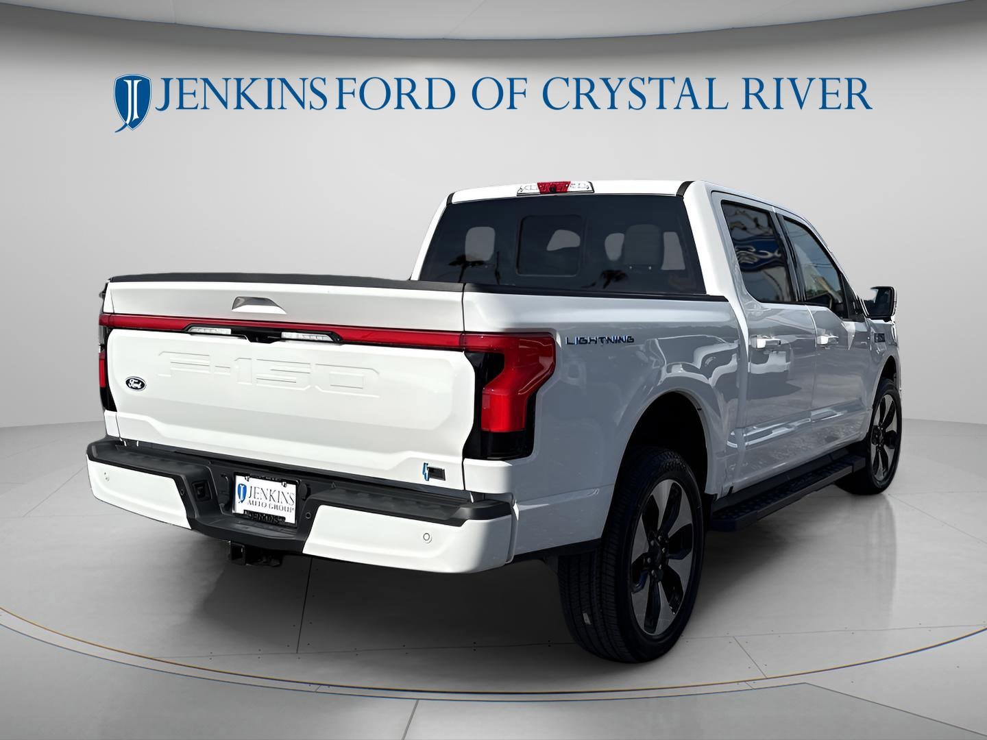 2025 Ford F-150 Lightning Platinum - Photo 9