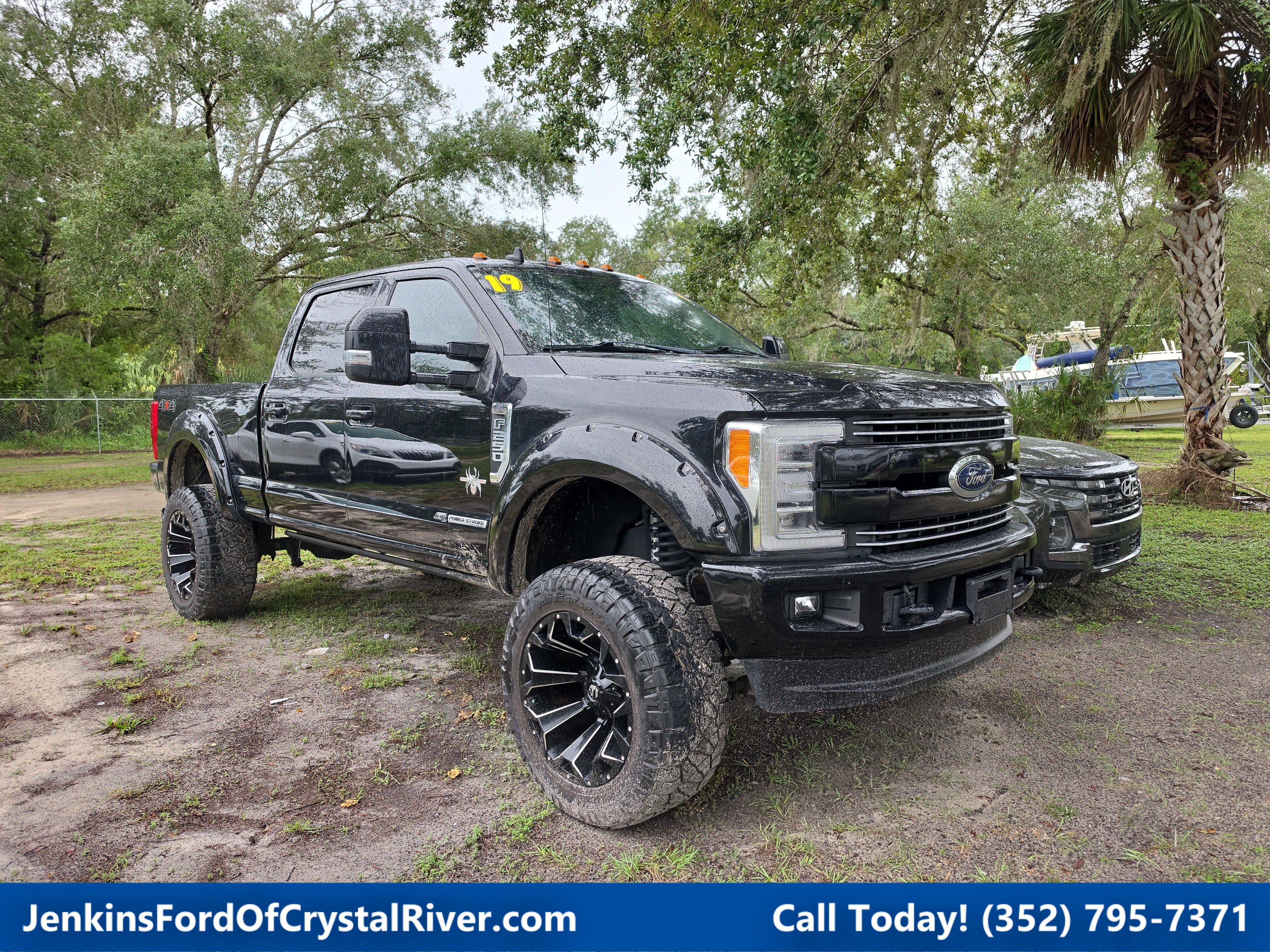 Certified 2019 Ford F-250 LARIAT Truck Crew Cab