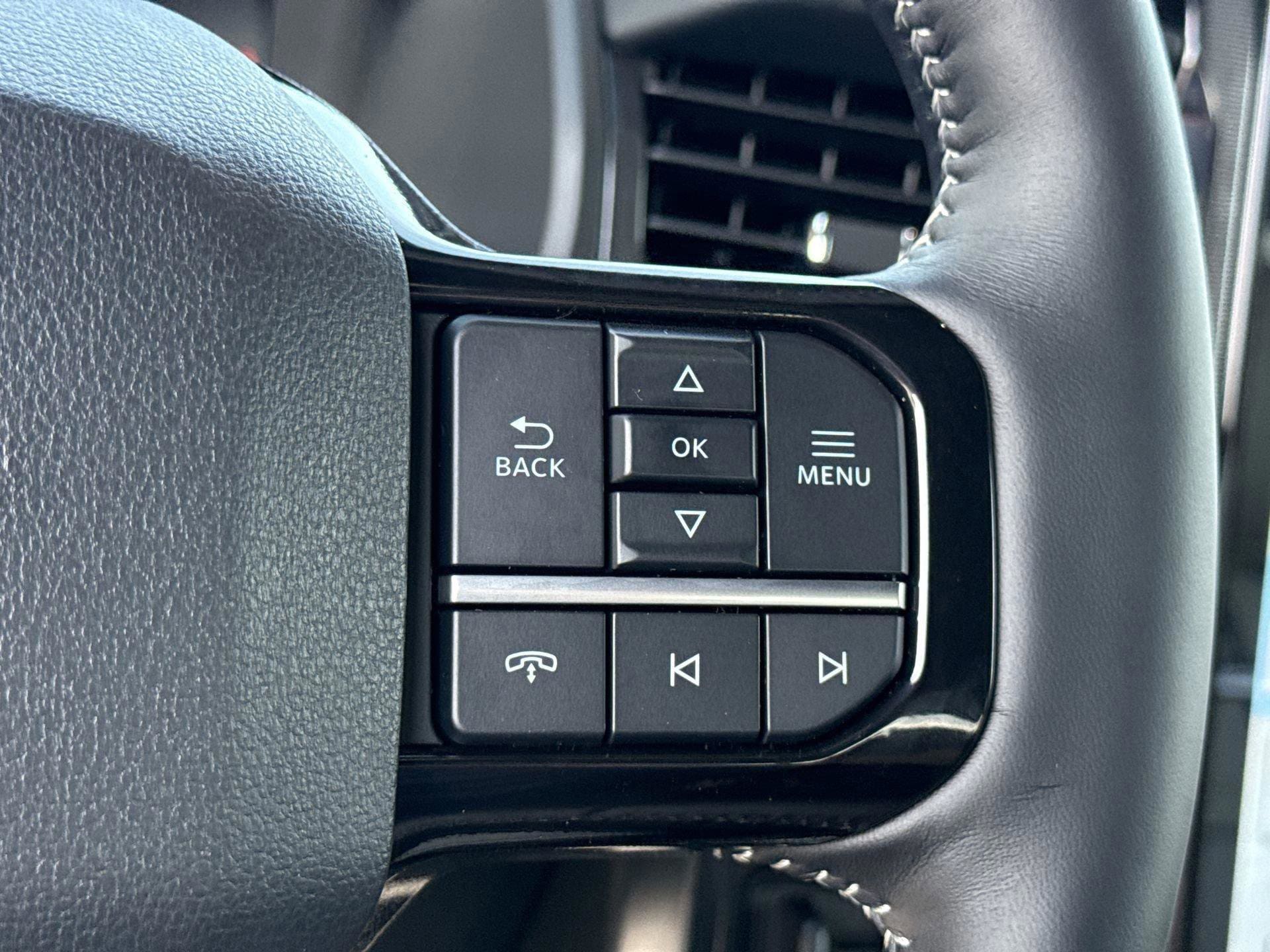 2025 Ford F-150 Lightning Platinum - Photo 35