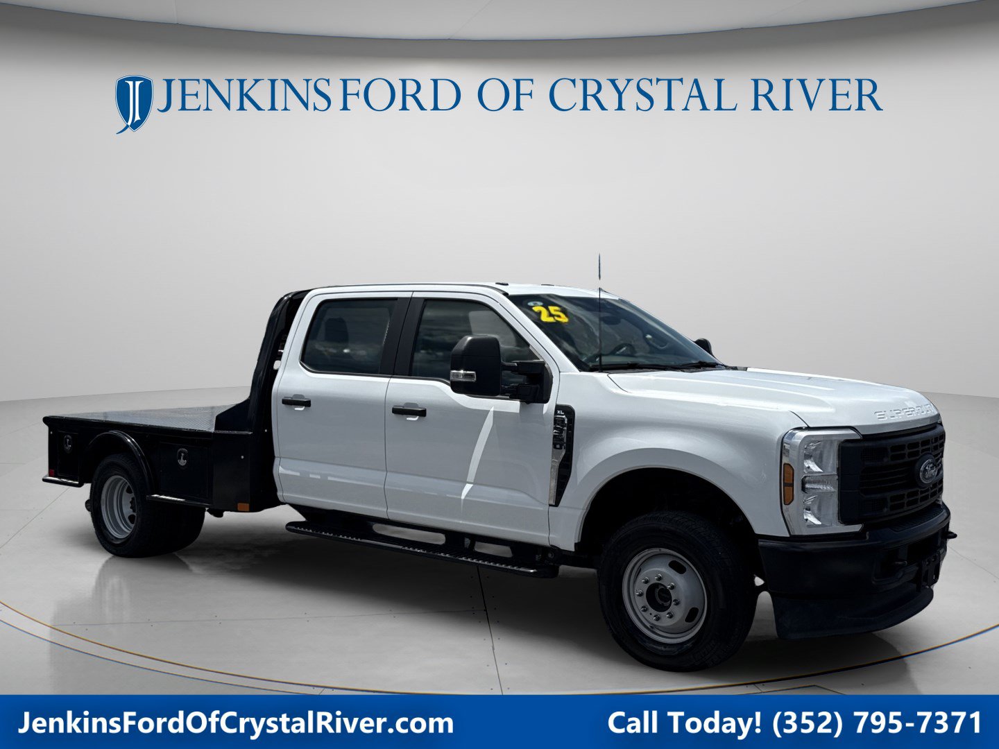 2025 Ford F-350 Super Duty XL