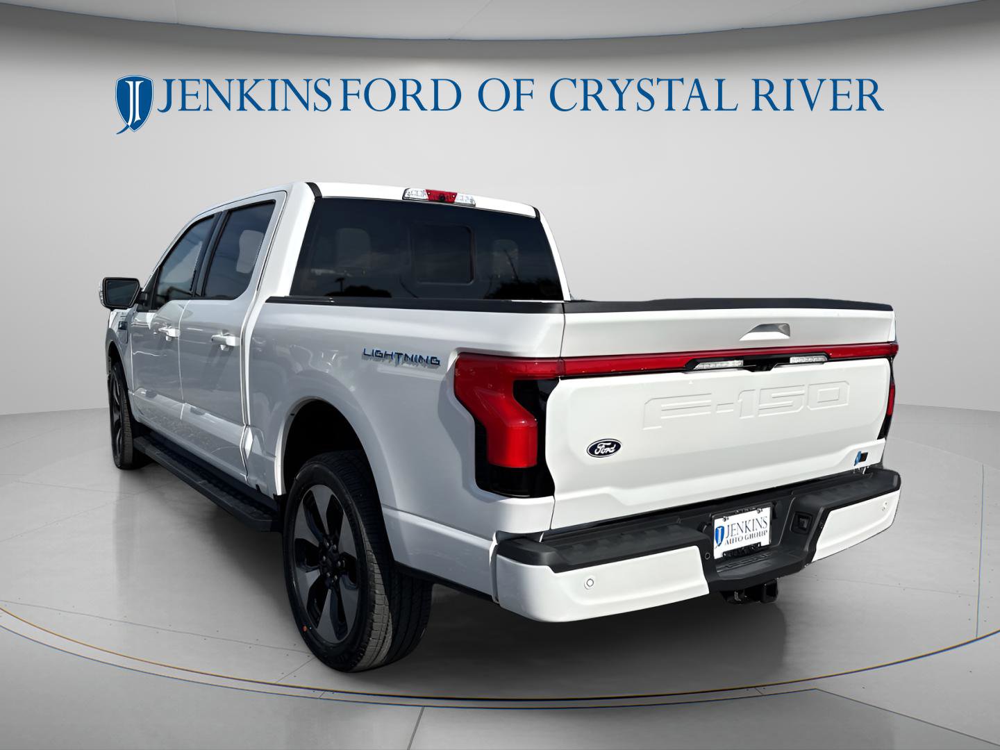 2025 Ford F-150 Lightning Platinum - Photo 13