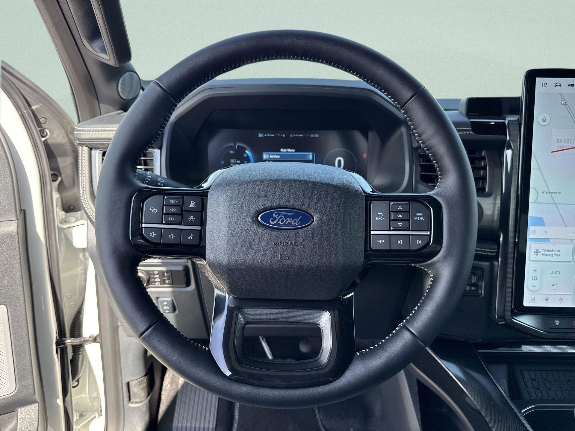 2025 Ford F-150 Lightning Platinum - Photo 36