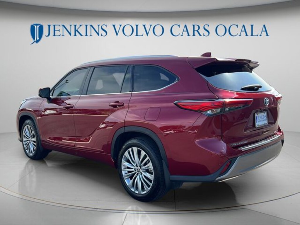 Used 2023 Toyota Highlander Hybrid Platinum SUV