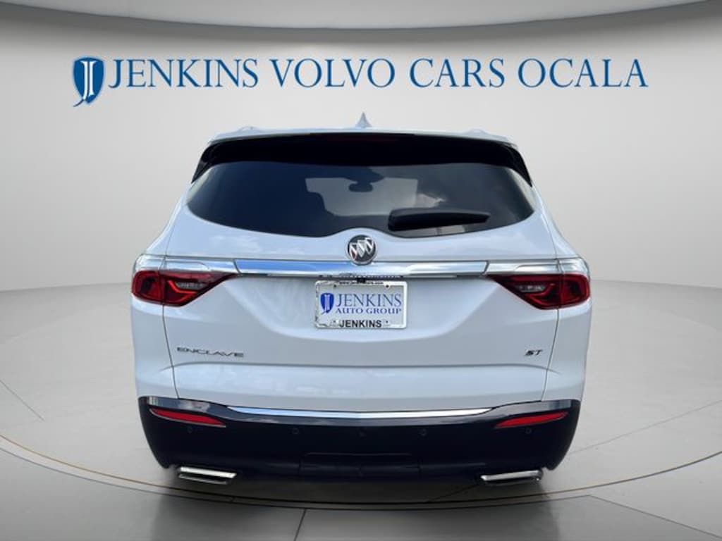 Used 2024 Buick Enclave Essence SUV