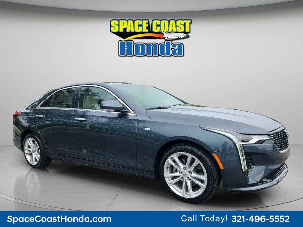 2022 Cadillac CT4