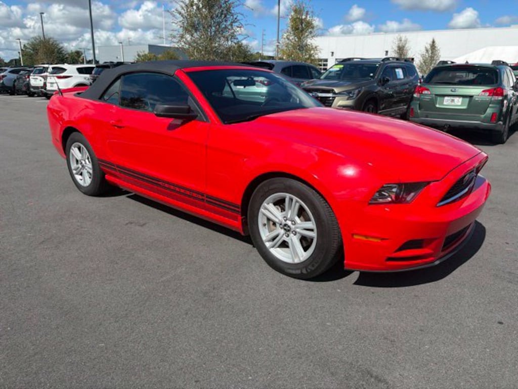Used 2013 Ford Mustang V6 Convertible